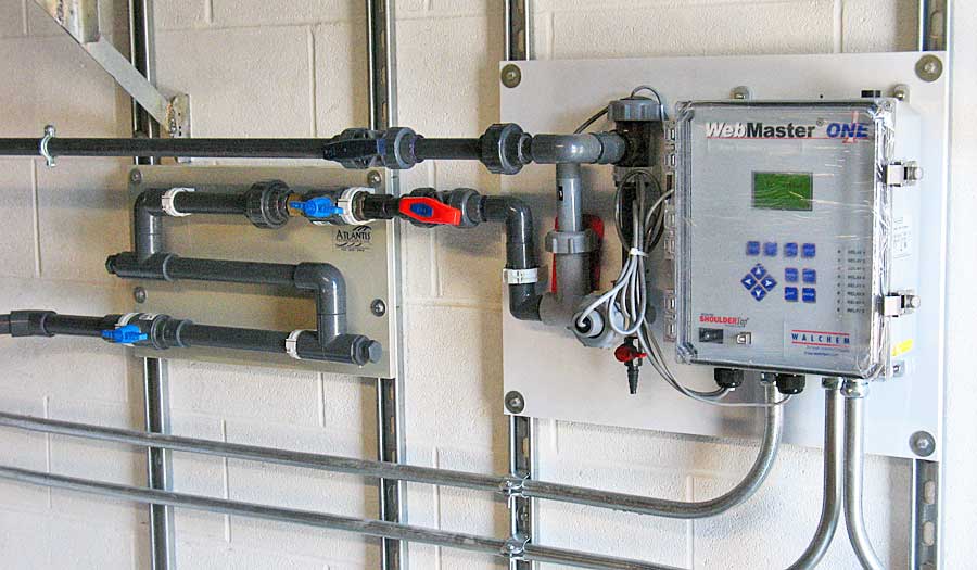 remote monitoring controllers for a cooling system